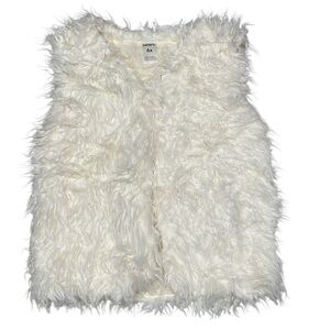 Carter’s Girls White Faux Fur Vest Size 6X